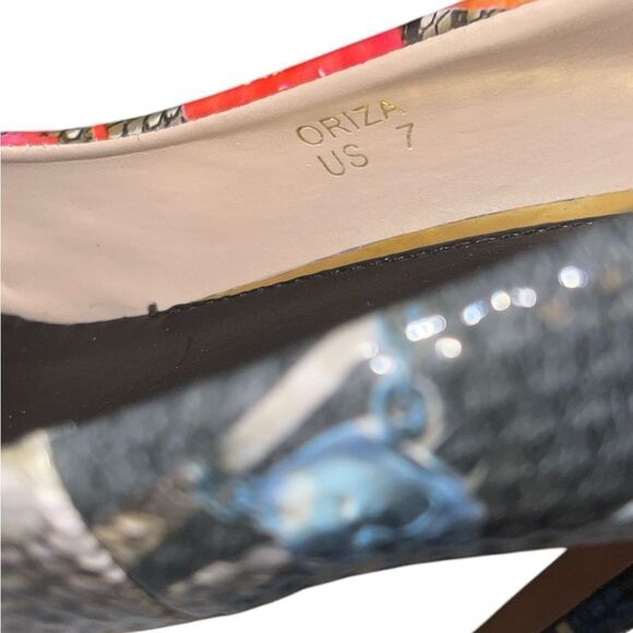 Shoe dazzle,Pop 7 Art Magazine Stiletto Dance High Heel Shoes -Snakeskin-Gray - Picture 4 of 4